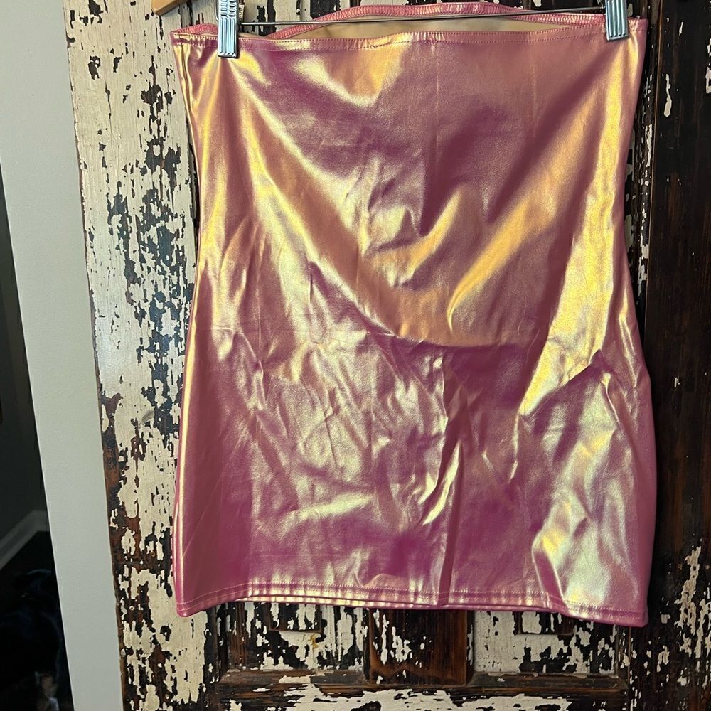 NWT Pretty Little Thing Petite Pink Metallic Bandeau Mini Dress. Women’s size 10
